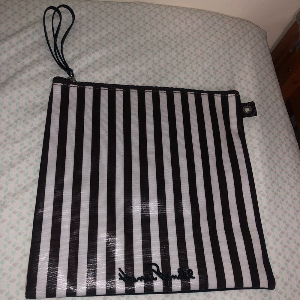 •Henri Bendel brown and white striped pouch NWOT•